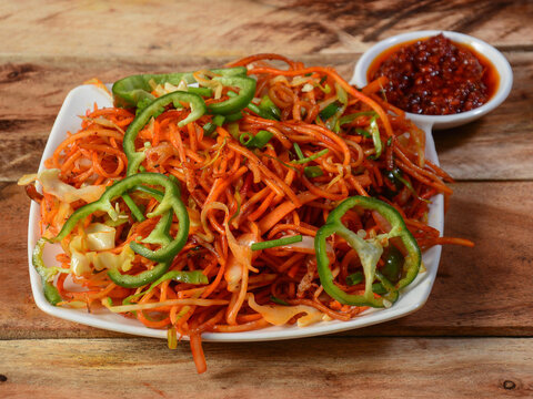 Schezwan Veg Noodles